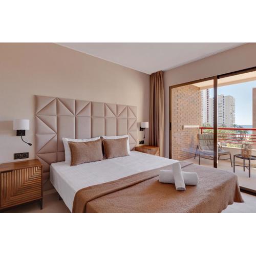 Gerona Square Apartment