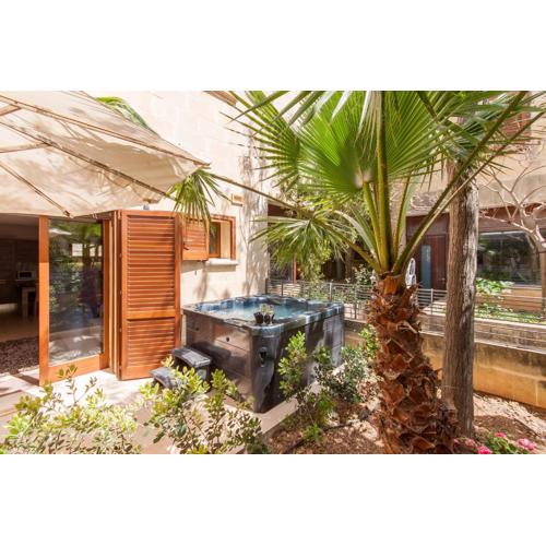 Getaway Npetto Gozitan Villa - Happy Rentals