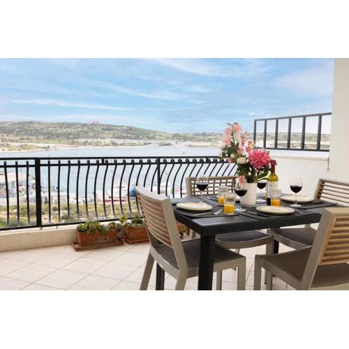 Ghadirabay Seafront With Sea Views By Homely