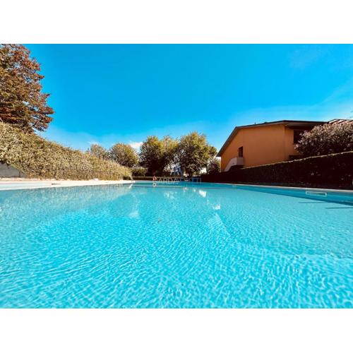 Giardino Apartment - Centrico con Piscina