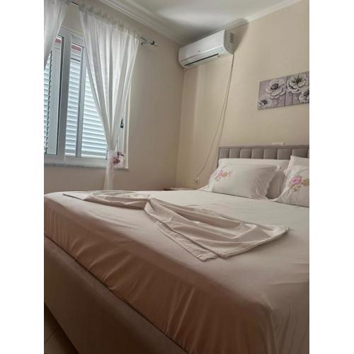 Gimi Apartament Himare