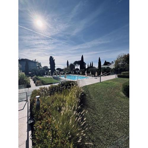 Ginny House Lake - charming flat with pool