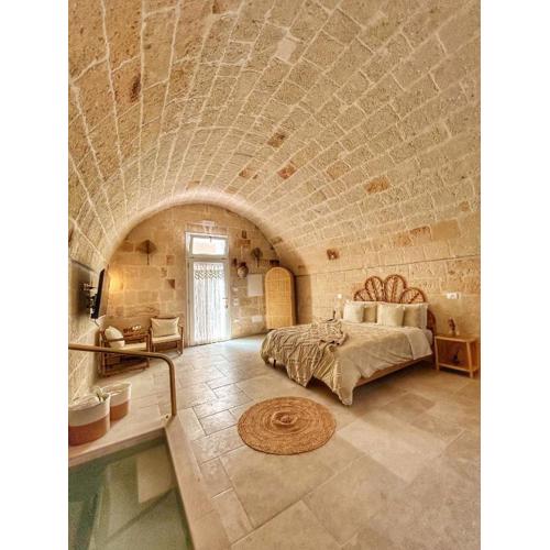 GinPé Luxury Suite