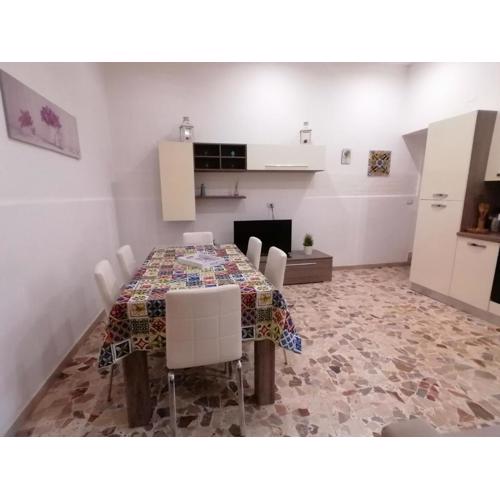 Gioele House