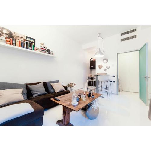 Giovio Loft - The House Of Travelers
