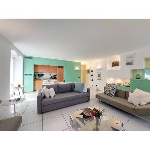 Giulia Excelsior Apartment by Holiday World