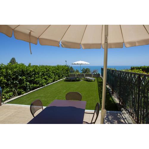 Giuvra Garden House