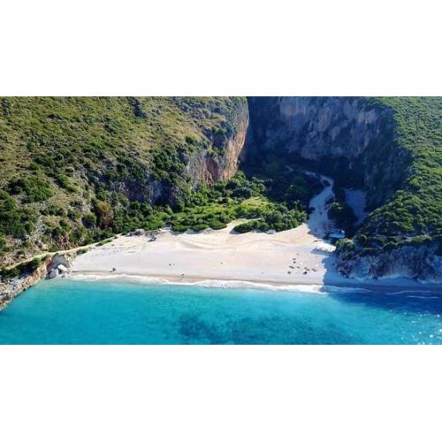 Gjipe eco campground