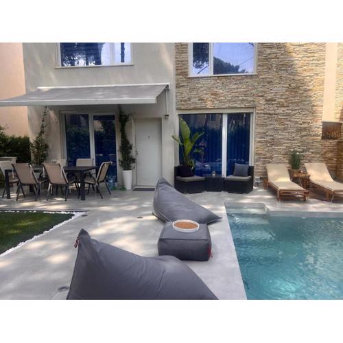 Gjiri Lalezit Swimming Pool Beach Villa
