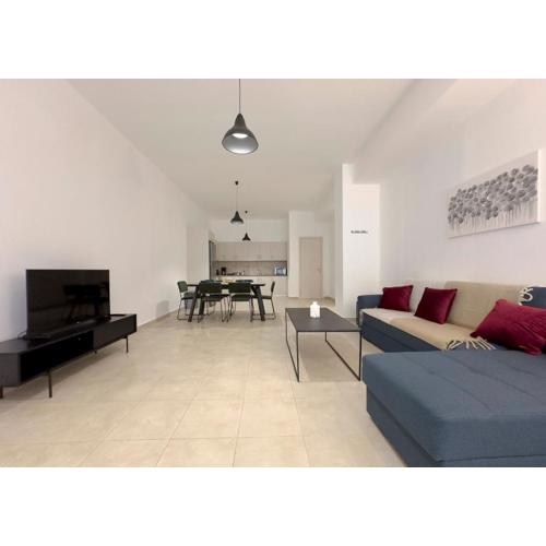 Glenvar Heights I1 90 sqm apt in Paleo Faliro
