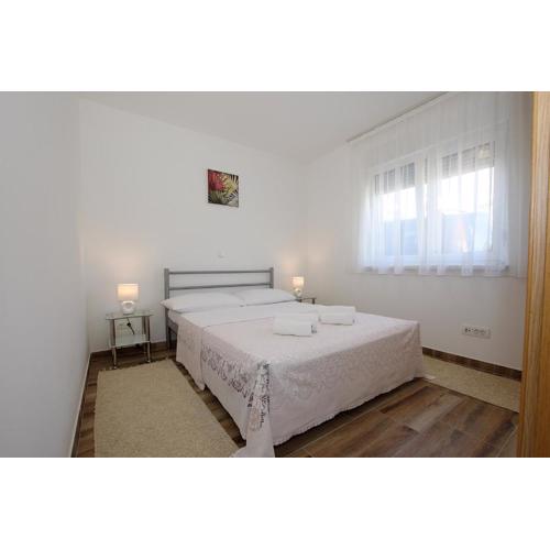 Gloria Apartment