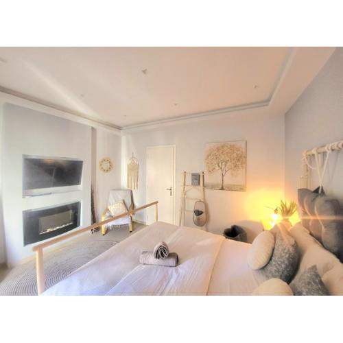 Glory Apartment 3is septemvriou