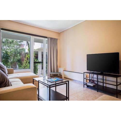 Glyfada 2 bedrooms 4 persons apartment by MPS