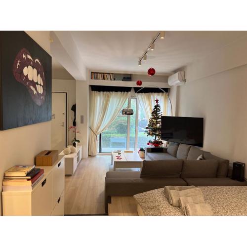 Glyfada luxury studio