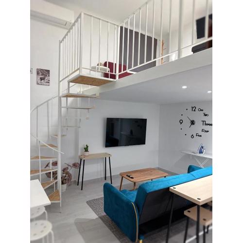 Glyfada Sea Breeze Loft A