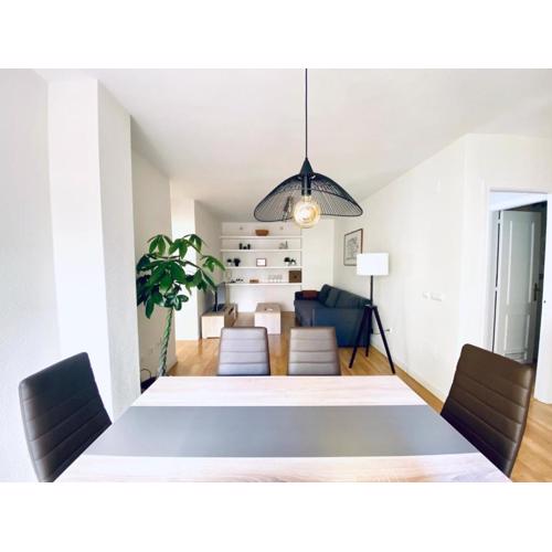 GMC Turistics - The Picasso Neighborhood House