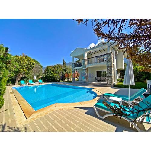 GOLD Villa 6