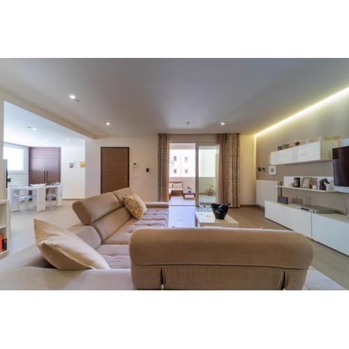Golden Apartment