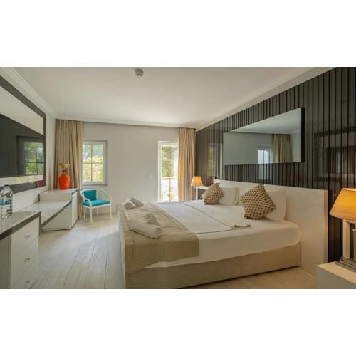 Golden Beach Resort & Spa