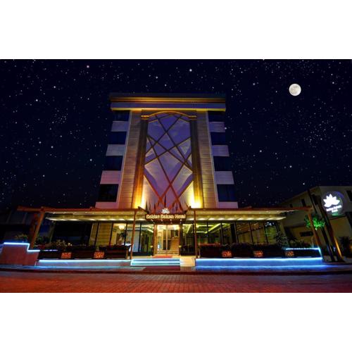 Golden Deluxe Hotel