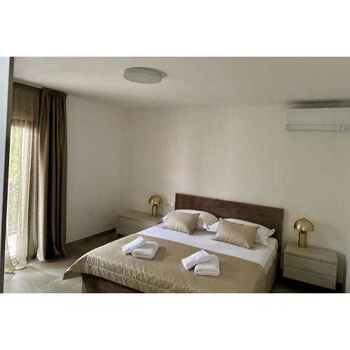 Golden Dream Apartment