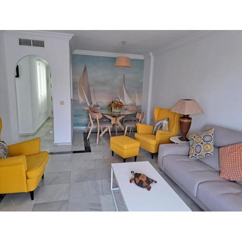 Golden Mile Penthouse, Pool-Parking, 5Min Beach!