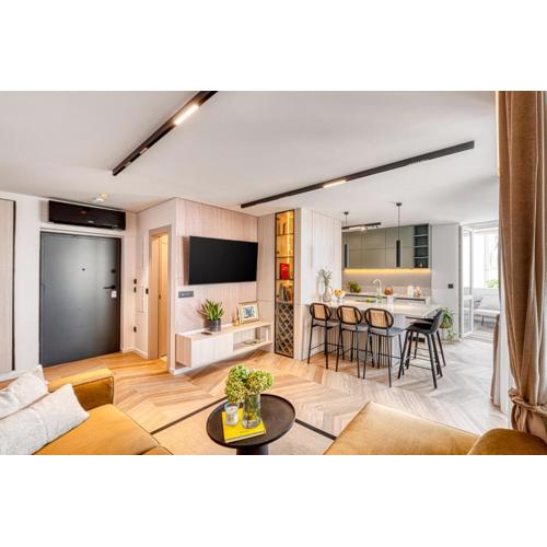 Golden Niche Apartment