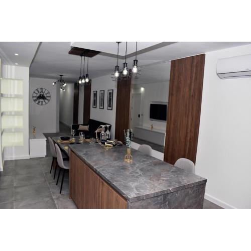 Golden Rays Apartment