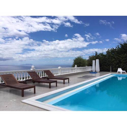 Golden View Residence