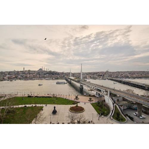 Goldenhorn Suit with AC