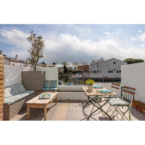 Goldhome - Currican - Casa con amarre, terraza, barbacoa, wifi
