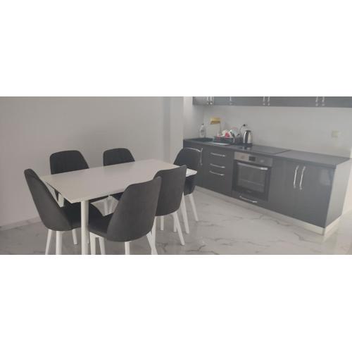 Golem Dhome Plazhi