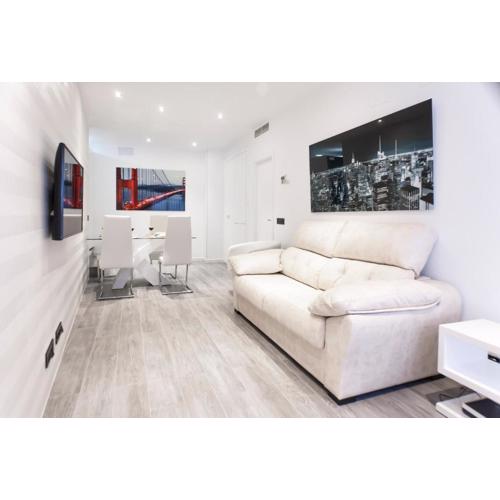 Goles Deluxe Suite by Valcambre
