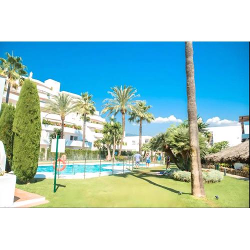 Gorgeous 2BR Apt. w/ Mountain View Puerto Banus