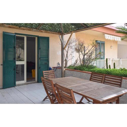 Gorgeous Apartment In Marina Di Ragusa