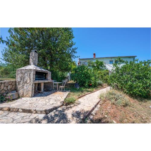 Gorgeous Apartment In Pula With Wifi