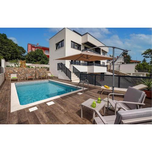Gorgeous Home In Novi Vinodolski