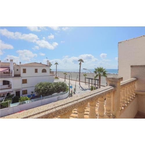 Gorgeous Home In Santa Pola With Wifi