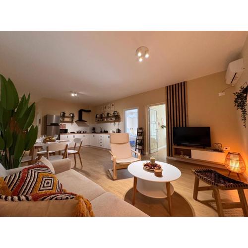 Gorgeous Seaside Apartment #2