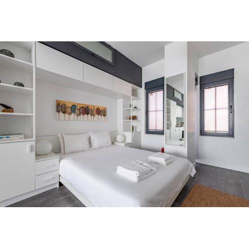 Gorgeous Studio W Stunning Views Patio! #361