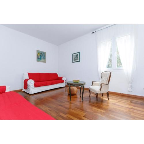 Gozzi House - Comoda casa - FREE PARKING - Easy to Venice!
