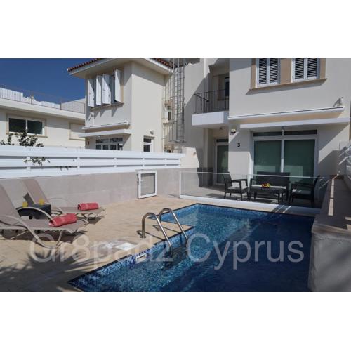 Gr8padz Villa Dionne