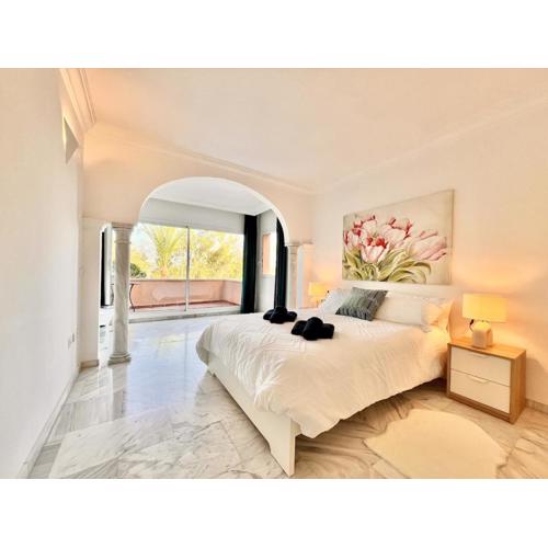 Gran apartamento en Magna Marbella