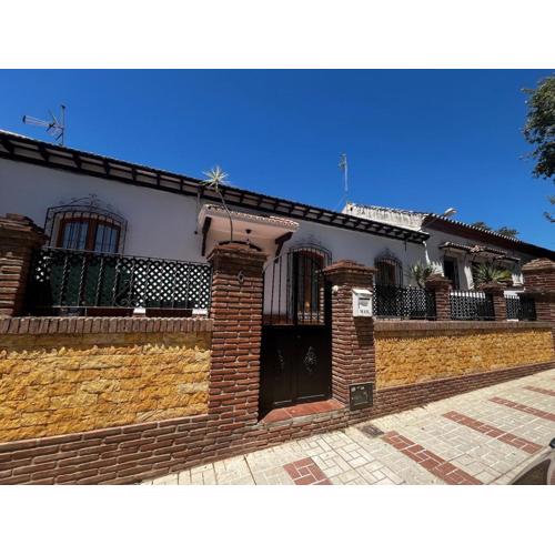 Gran casa cerca de la playa con 3 dormitorios en Pedregalejo
