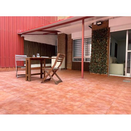 Gran terraza muy centrico