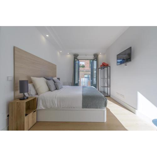 Gran Via NEW 2BR 1BTH Elevator