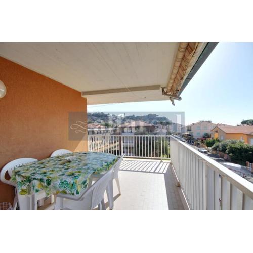 Granchio, ampia terrazza a soli 150 m dal mare! by Alfareal