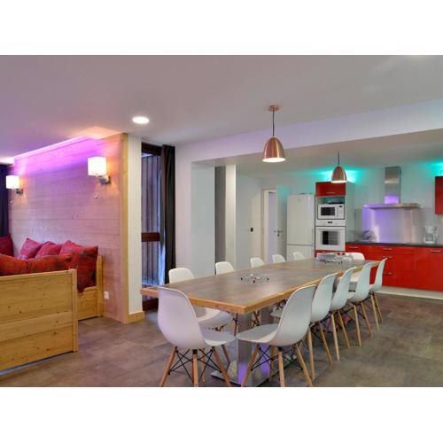 Grand appartement rénové centre station avec balcon - 14p, animaux admis - FR-1-181-2282