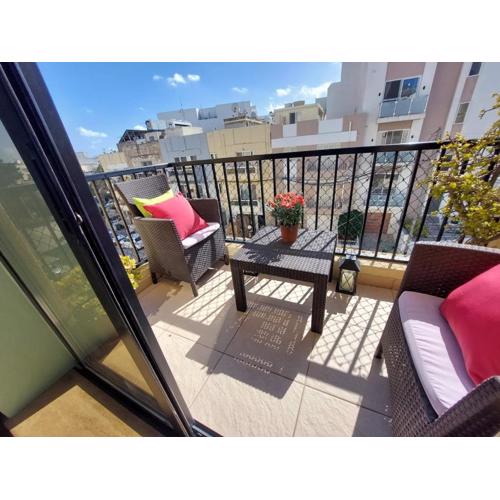 Grand & Cozy apartment on great location, central