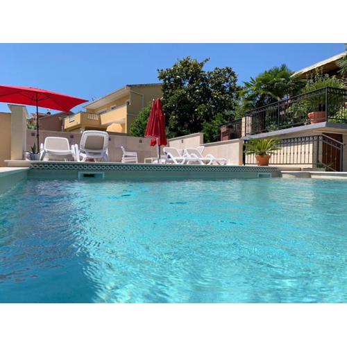 Grand Pool Apartment Ika-Opatija